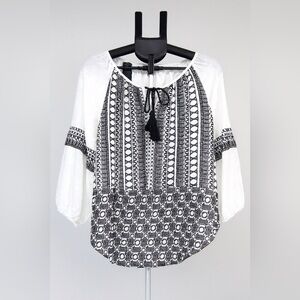 Akemi + Kin Black White Embroidered Boho Peasant Blouse Tassel Tie EUC Sz. Small